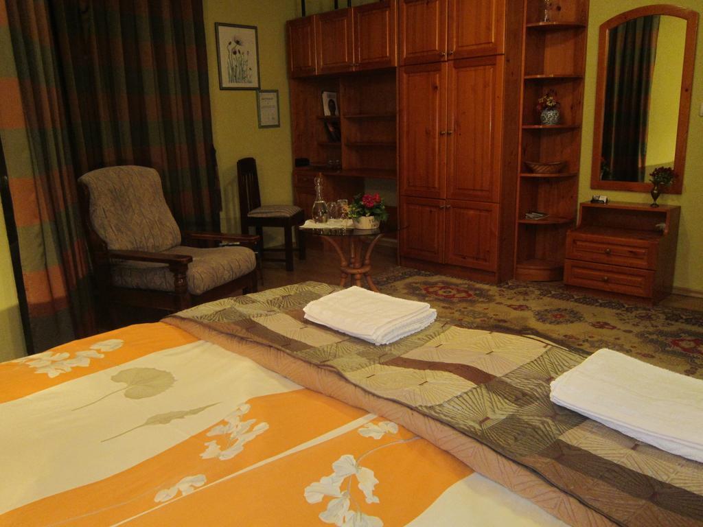 Guest House Bankya Luaran gambar
