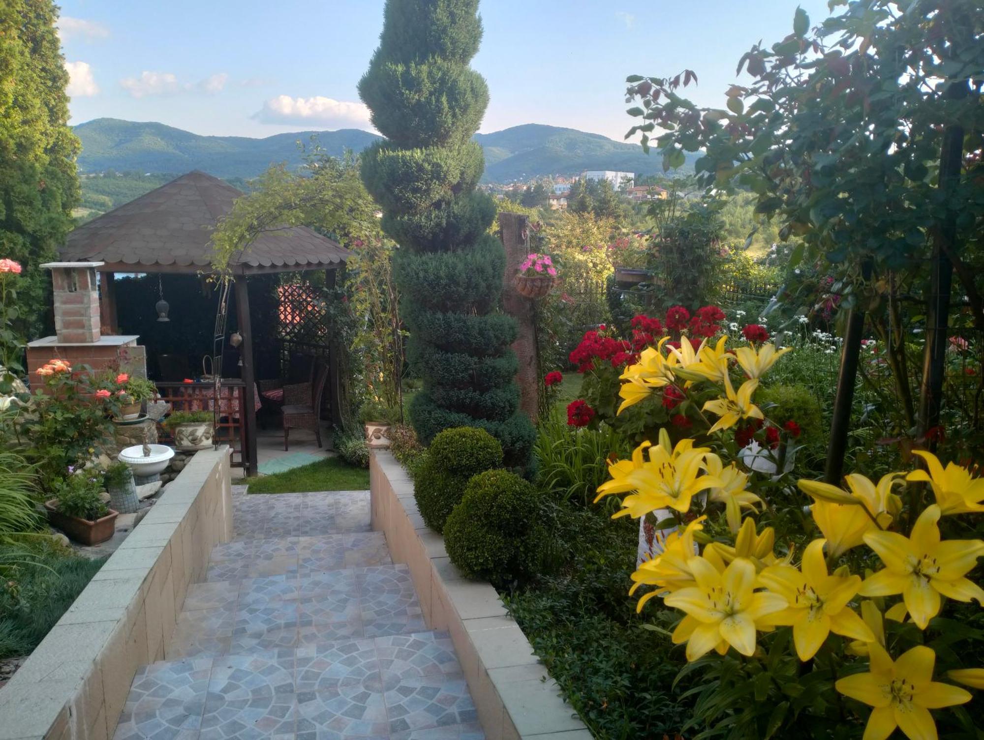 Guest House Bankya Luaran gambar