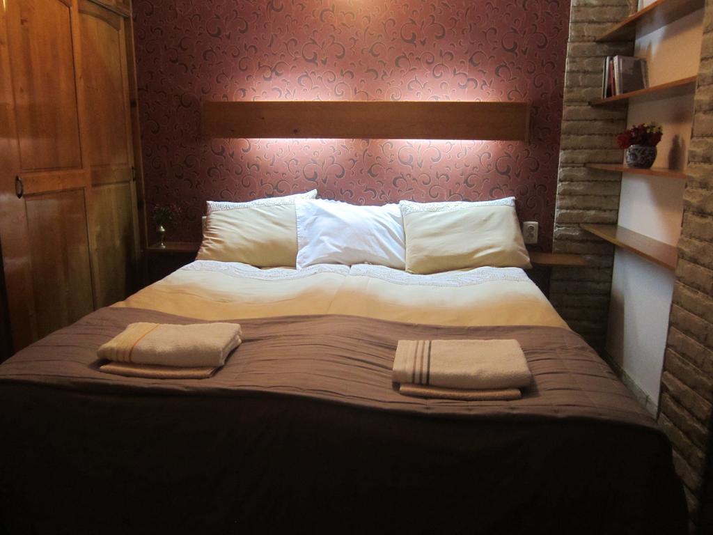 Guest House Bankya Luaran gambar