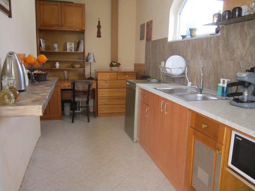 Guest House Bankya Luaran gambar